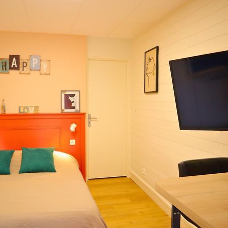 Studio Moderne Et Tout Equipe Au Coeur De Bourbourg - Gare A Proximite Ngoại thất bức ảnh